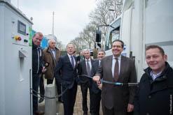 Bekijk hier de FILM opening waterstoftankstation Helmond